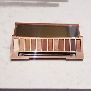 Urban Decay Naked Heat Eyeshadow Palette